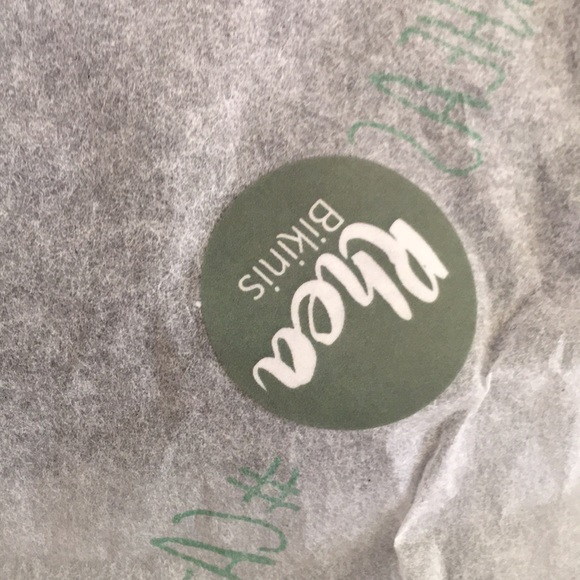 Bikini bottoms NWOT never worn Perfect for warm holiday vacations - Picture 8 of 8